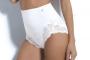 Gordle, shaper in stretch microfiber supported with lace inserts around the legs
